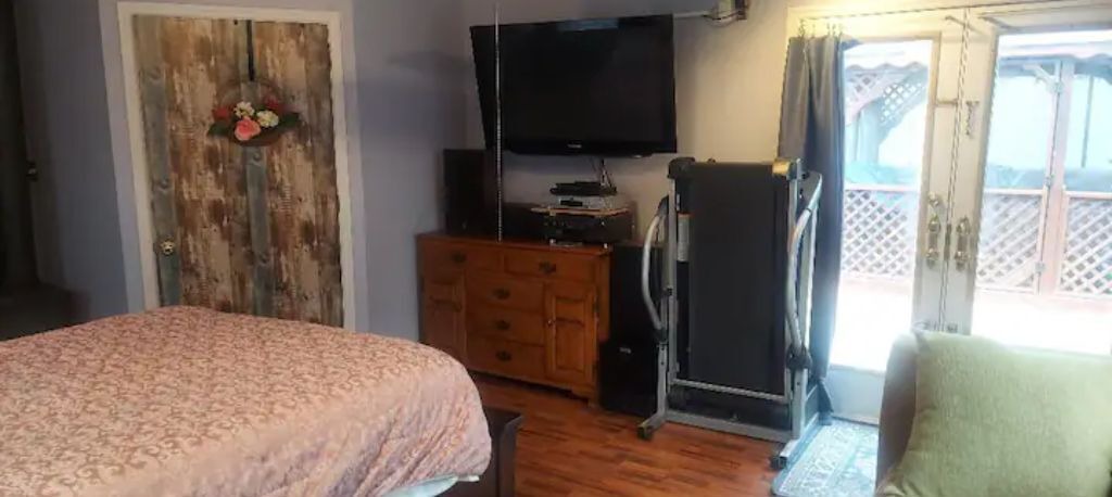 Photo of Bedroom in Newport