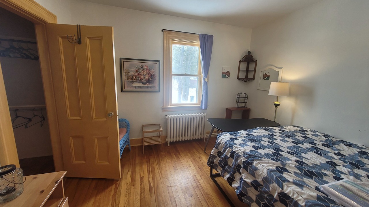 Photo of Bedroom in Springhill