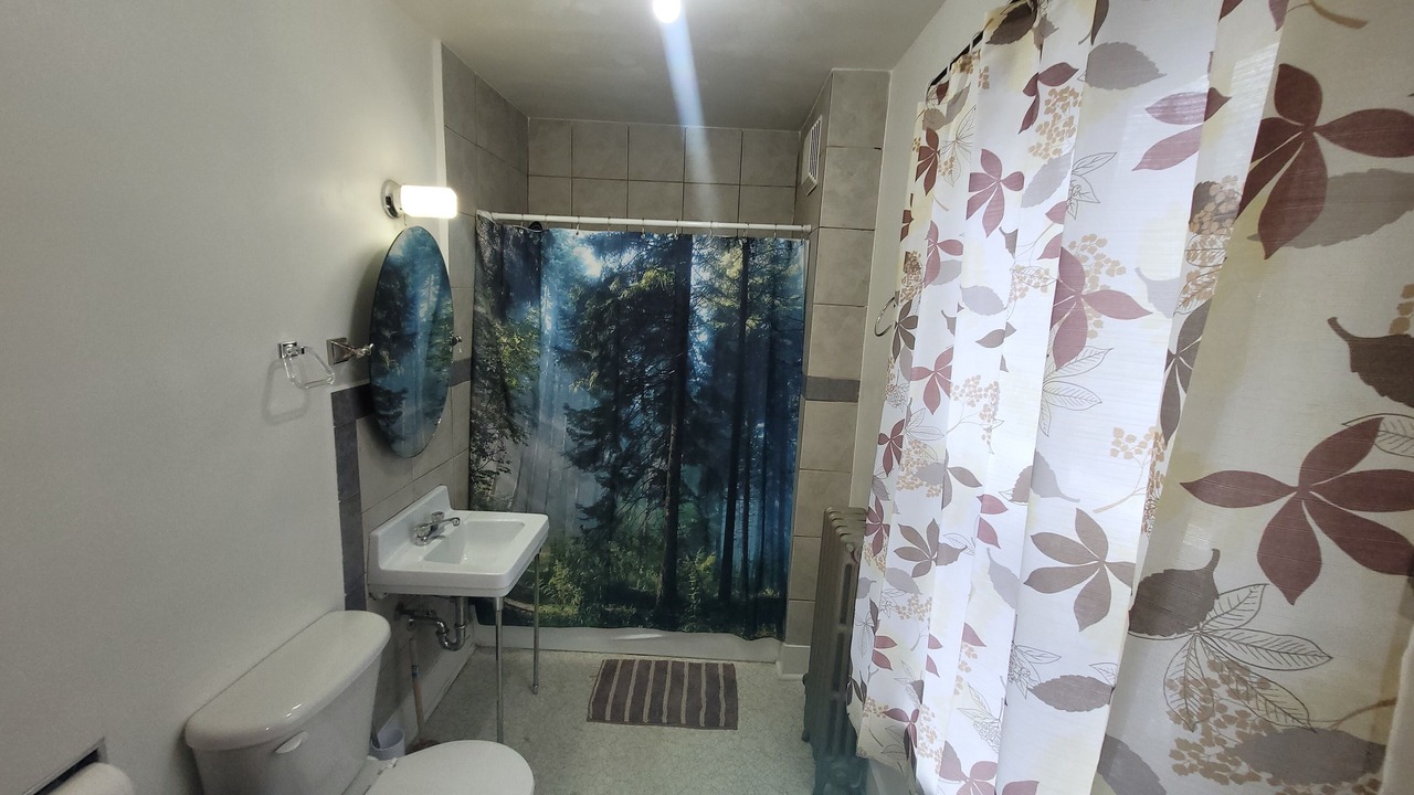 Photo of Bathroom in Springhill