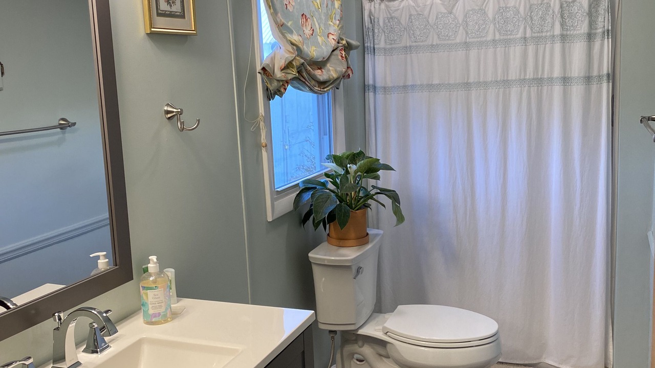 Photo of Bathroom in Free Union