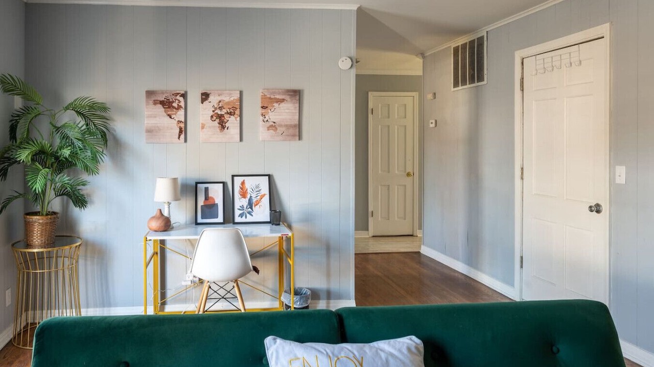 Photo of Livingroom in Tulsa