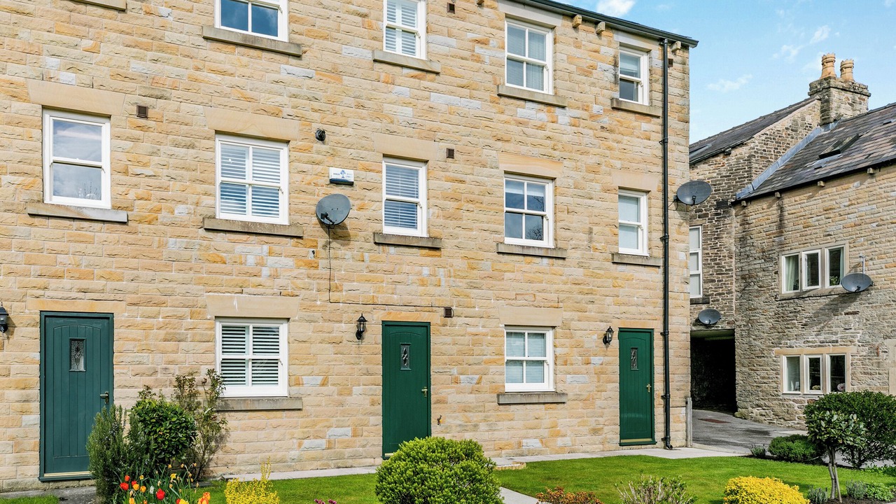 Photo of Outdoor in New Mills