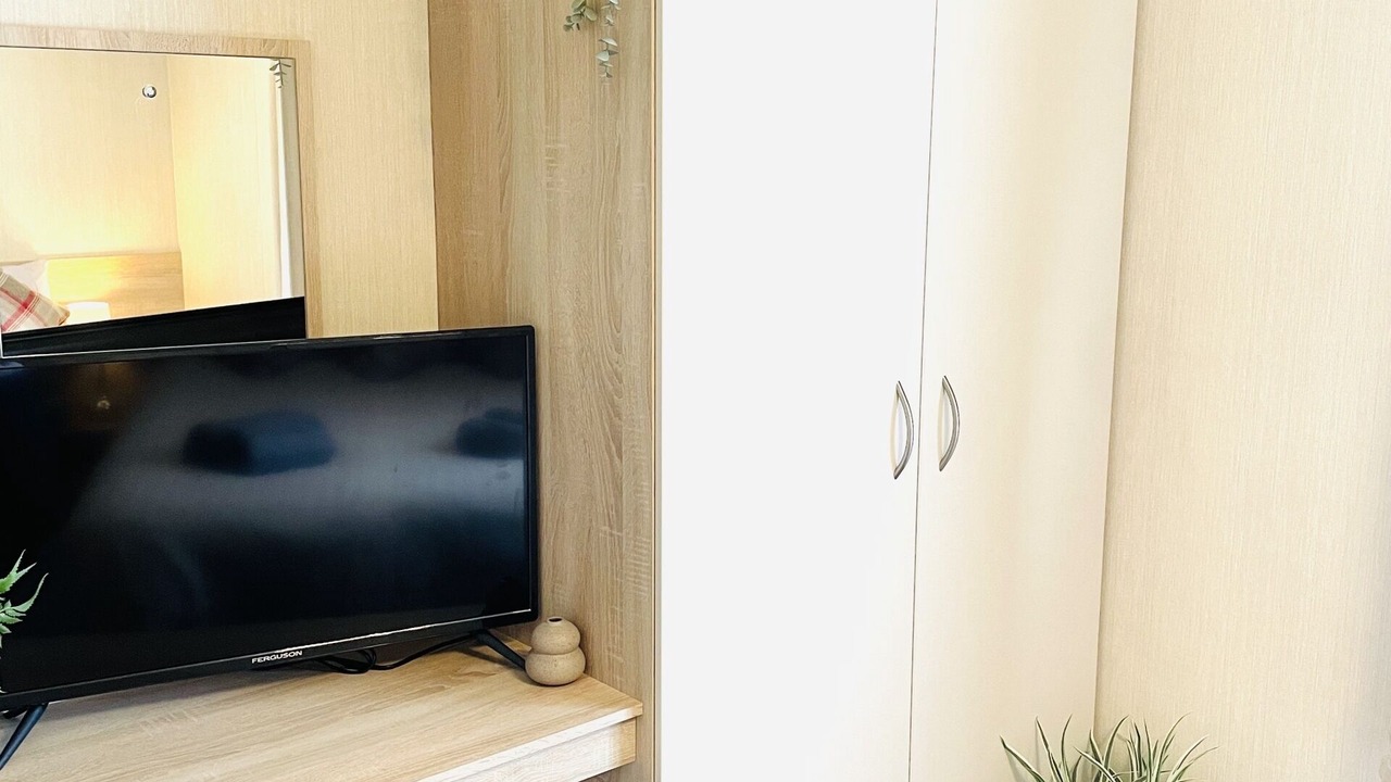 Photo of Others in Cayton Bay