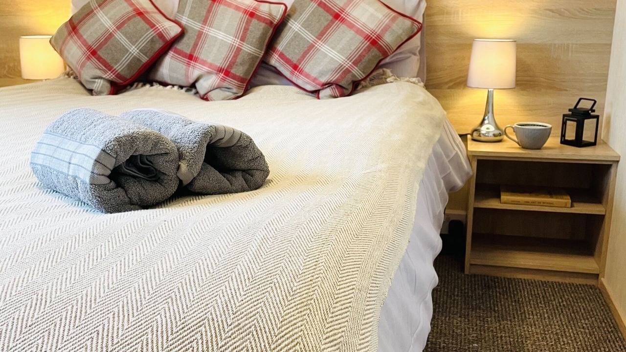 Photo of Others in Cayton Bay