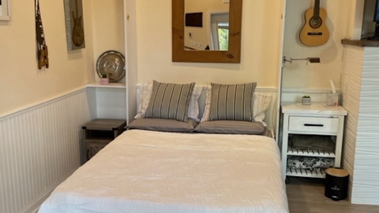 Photo of Bedroom in The Beaches