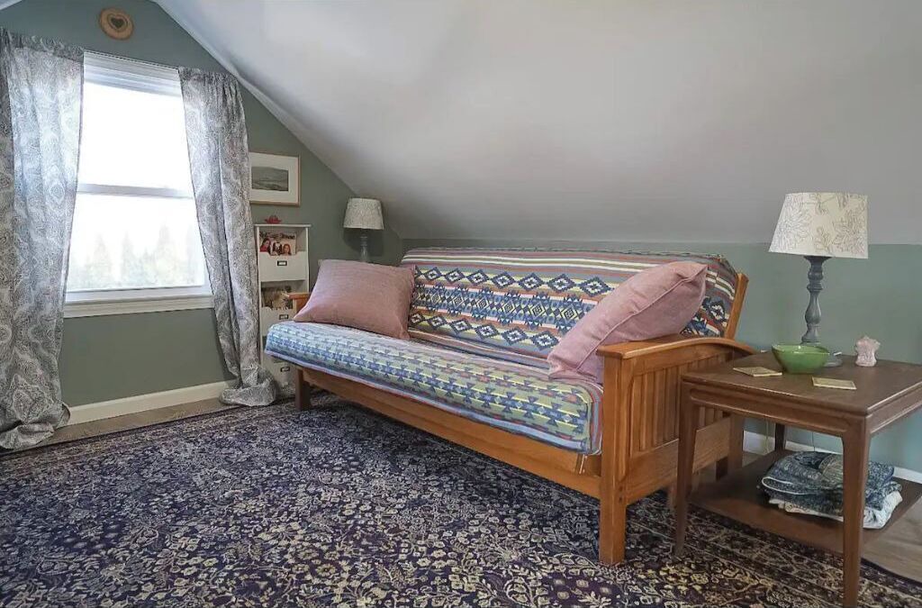 Photo of Livingroom in South Hadley