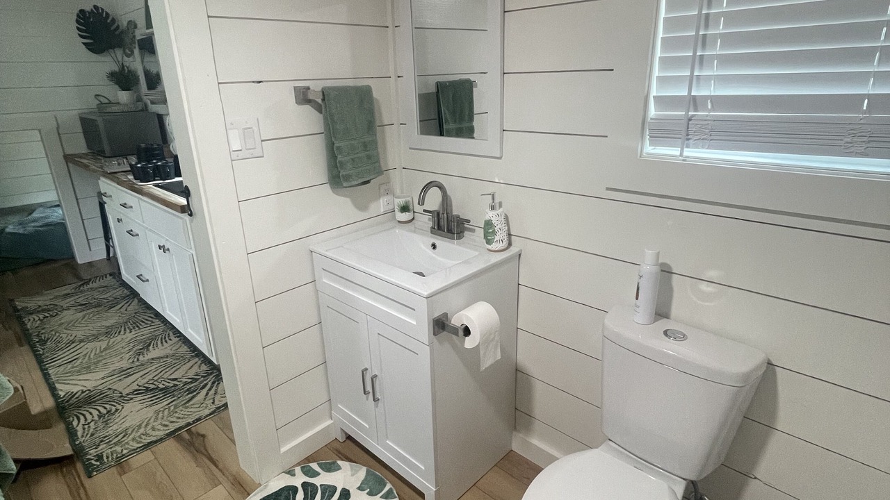 Photo of Bathroom in Blanco