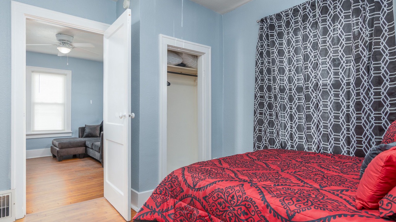 Photo of Bedroom in Jefferson City