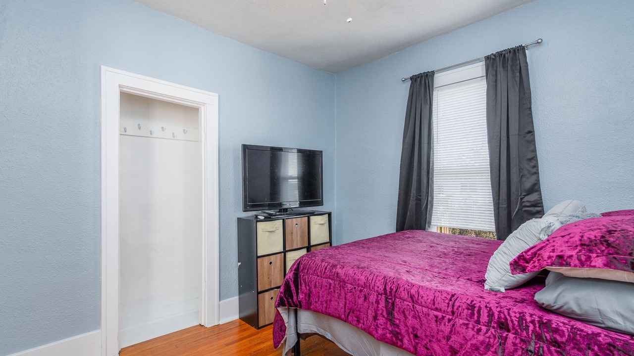 Photo of Bedroom in Jefferson City