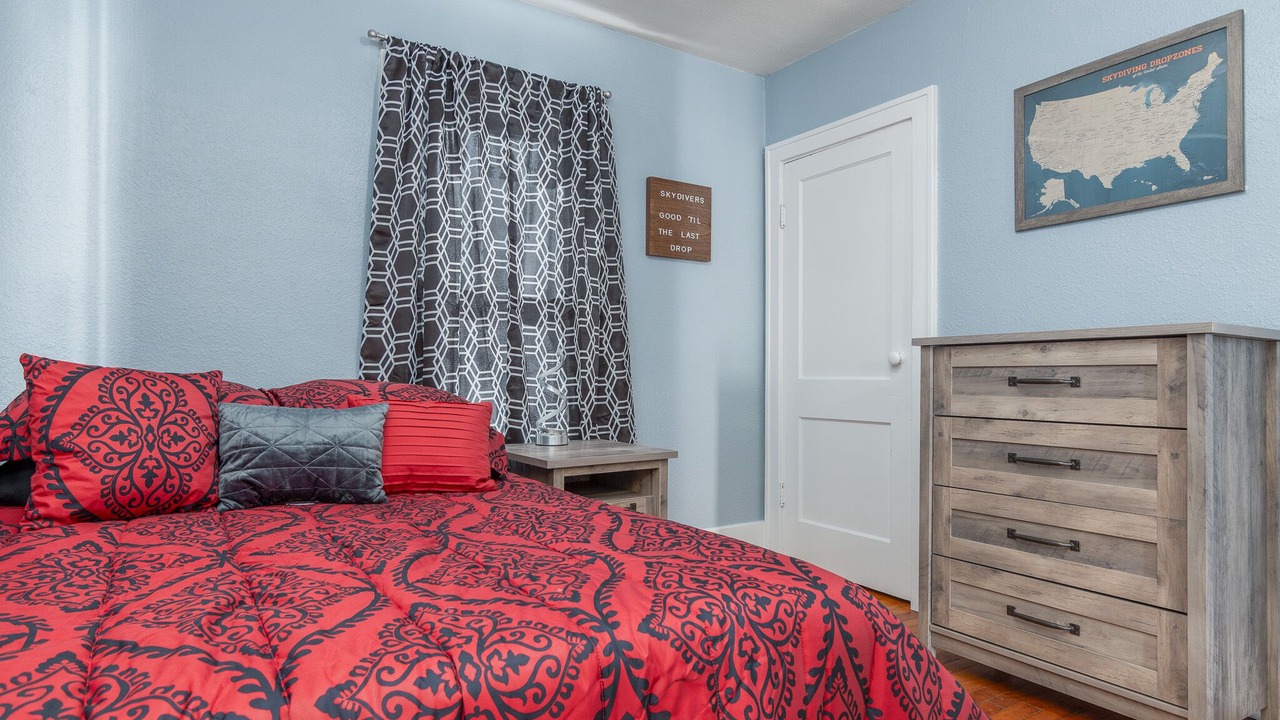 Photo of Bedroom in Jefferson City