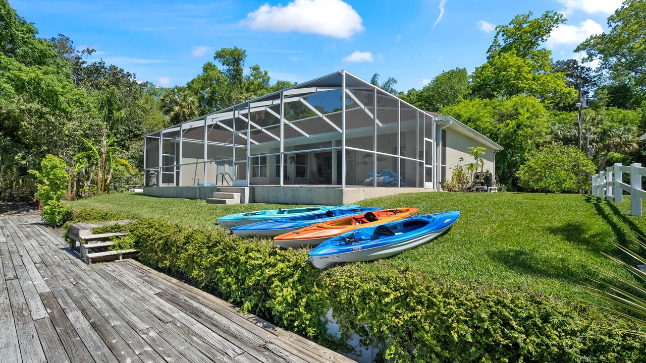 Photo of Outdoor in Weeki Wachee Gardens