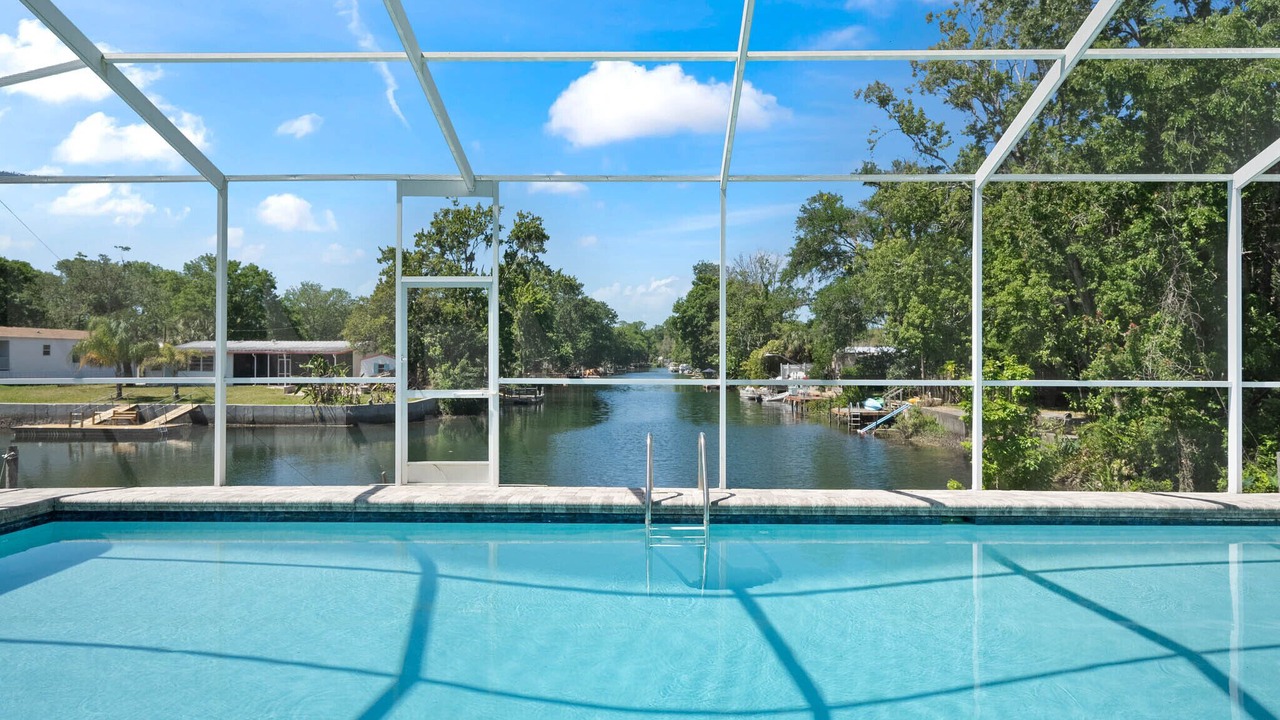 Photo of Outdoor in Weeki Wachee Gardens