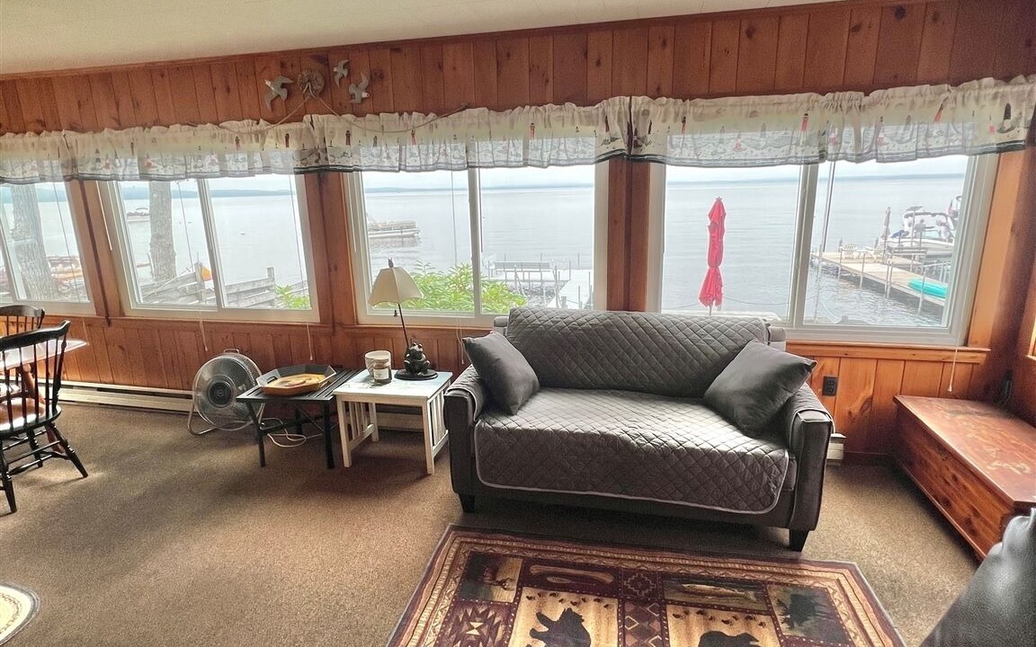 Photo of Livingroom in Standish