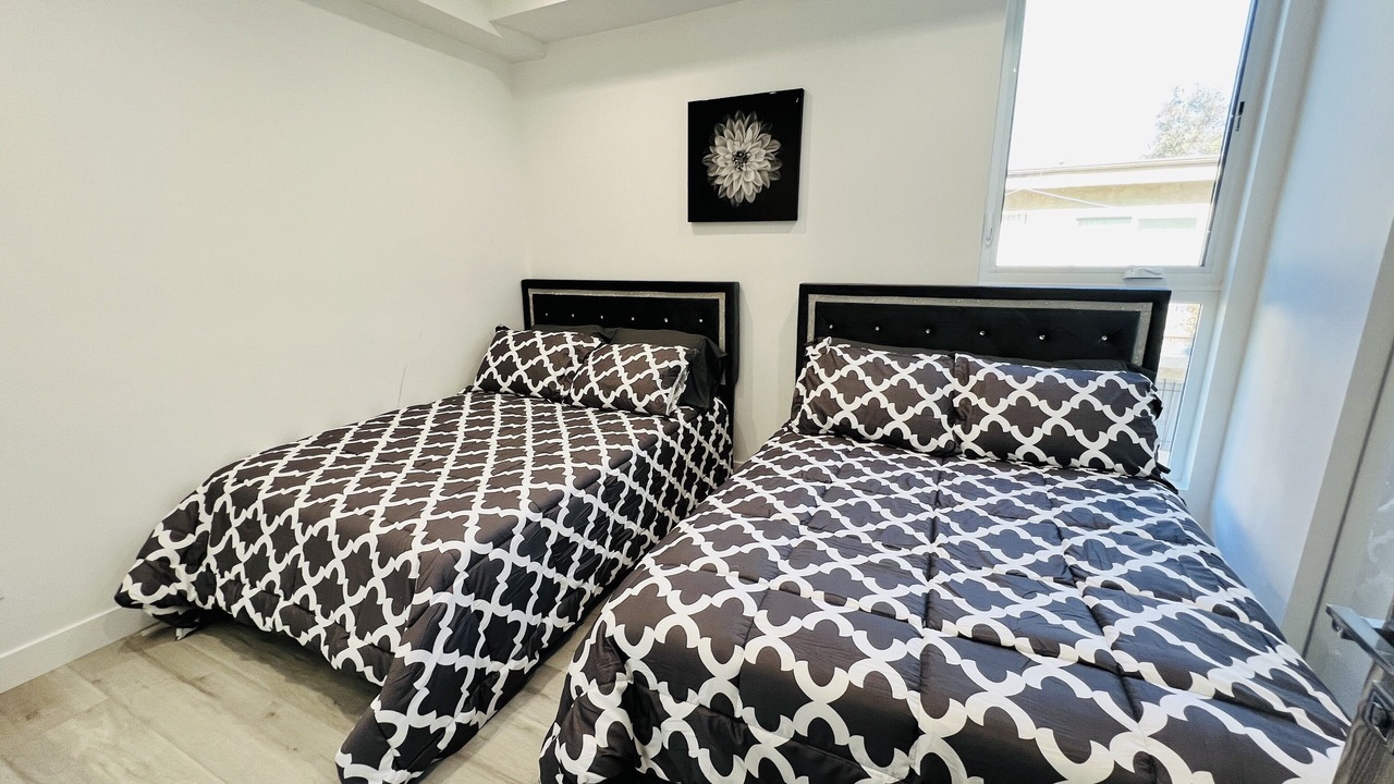 Photo of Bedroom in Valley Glen