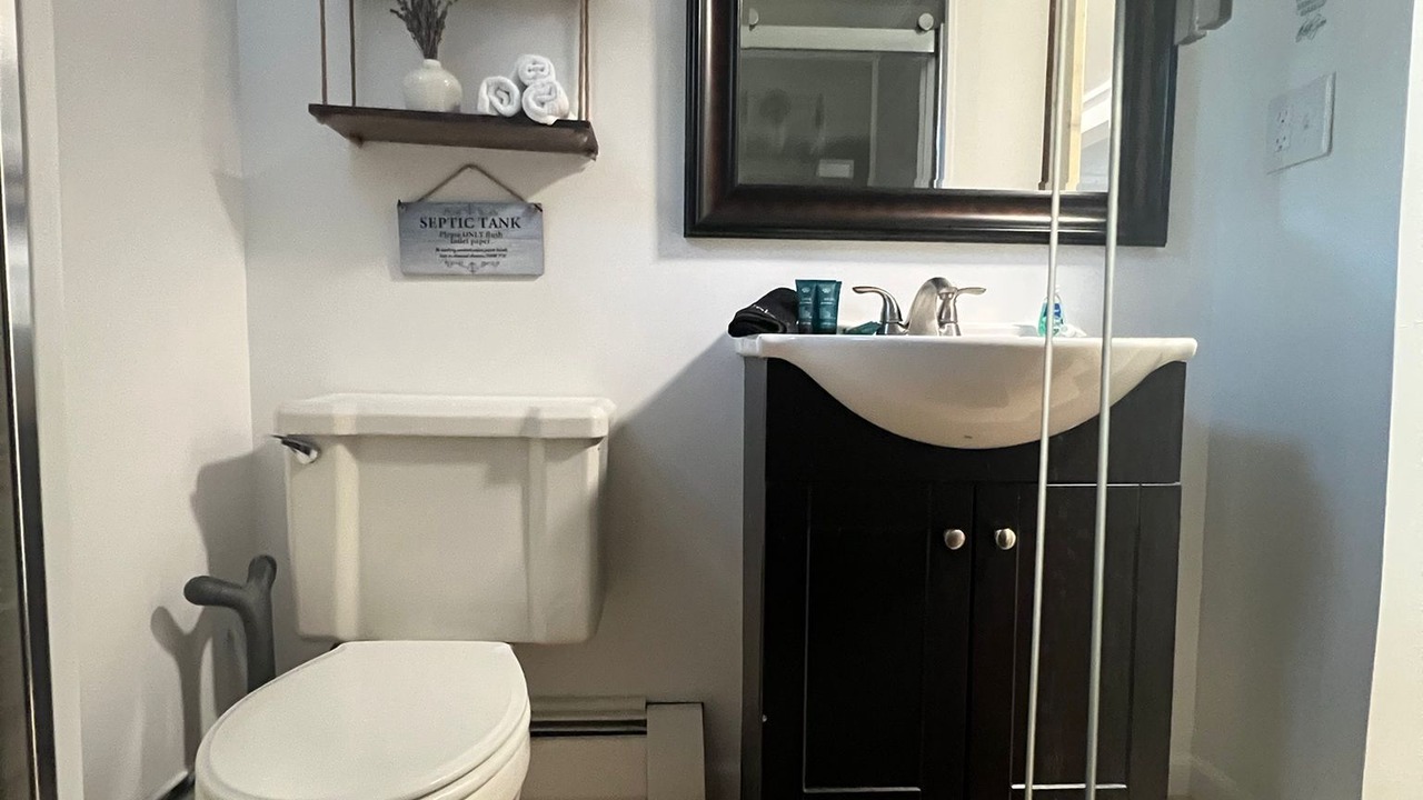 Photo of Bathroom in Delmar