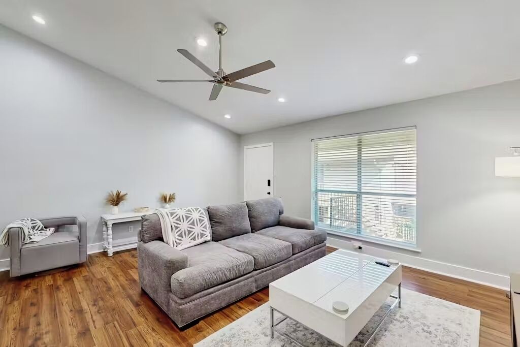 Photo of Livingroom in North Dallas
