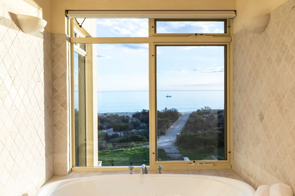 Photo of Others in Tennyson