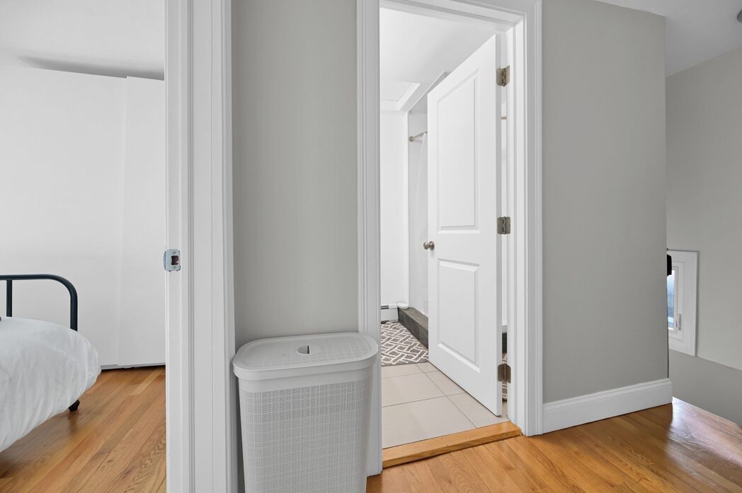 Photo of Others in Central-Maverick Square - Paris Street