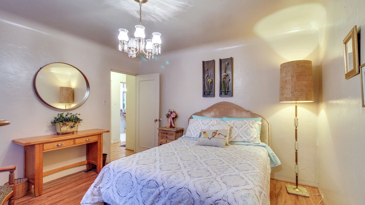 Photo of Bedroom in Nob Hill