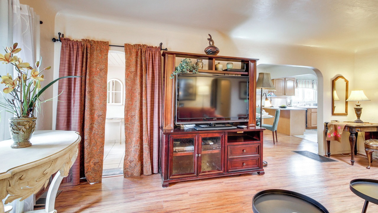 Photo of Livingroom in Nob Hill