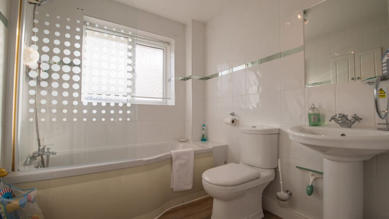 Photo of Bathroom in Camber