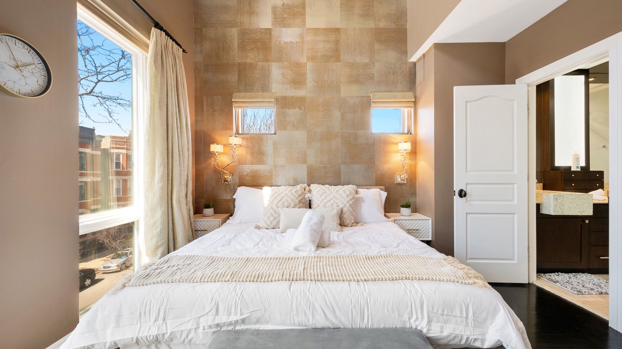 Photo of Bedroom in West Town