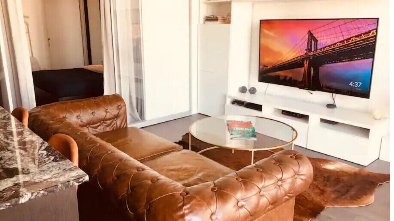 Photo of Livingroom in Wellington Place