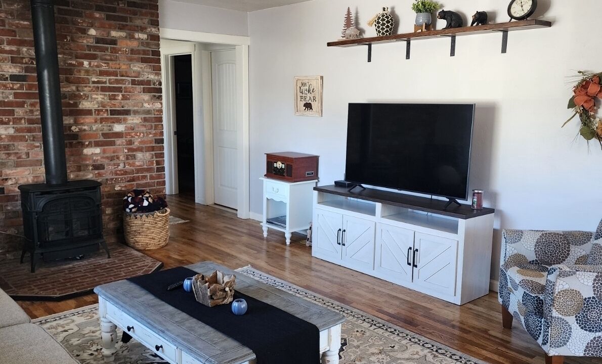 Photo of Livingroom in John Day