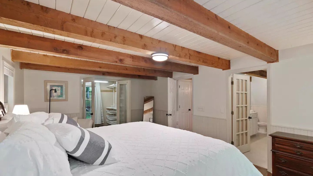 Photo of Bedroom in Lynn