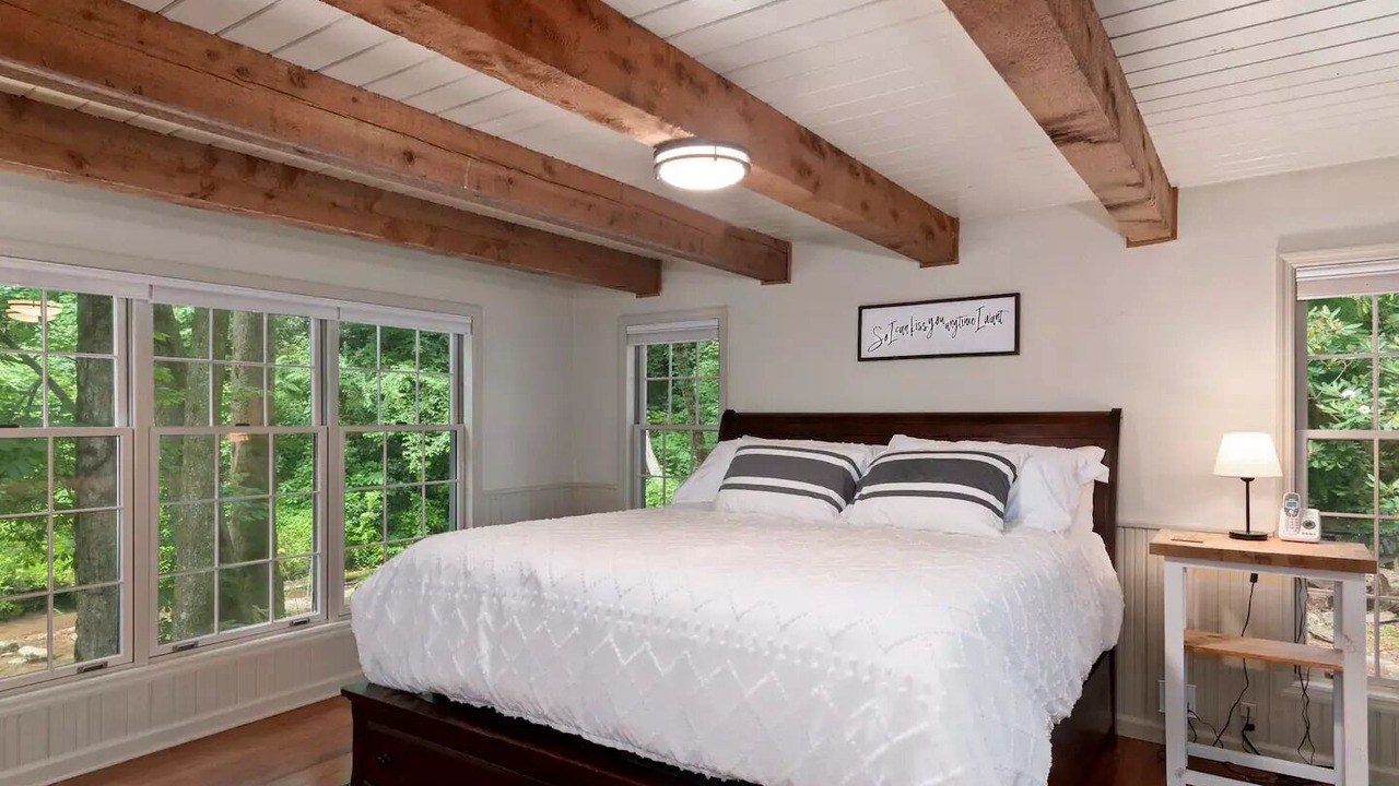 Photo of Bedroom in Lynn