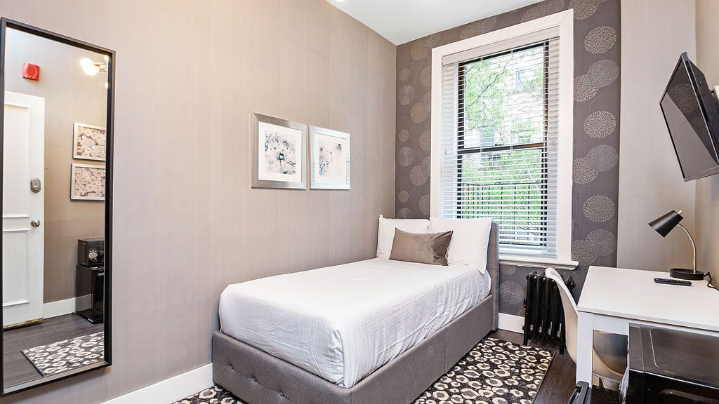 Photo of Bedroom in Bay Village
