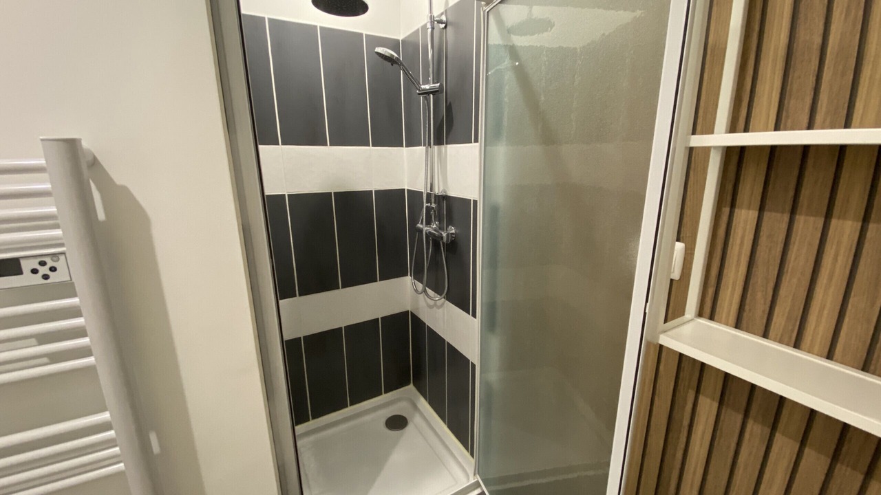 Photo of Bathroom in Fontaine Lestang-Bagatelle-Papus-Tabar-Bordelongue