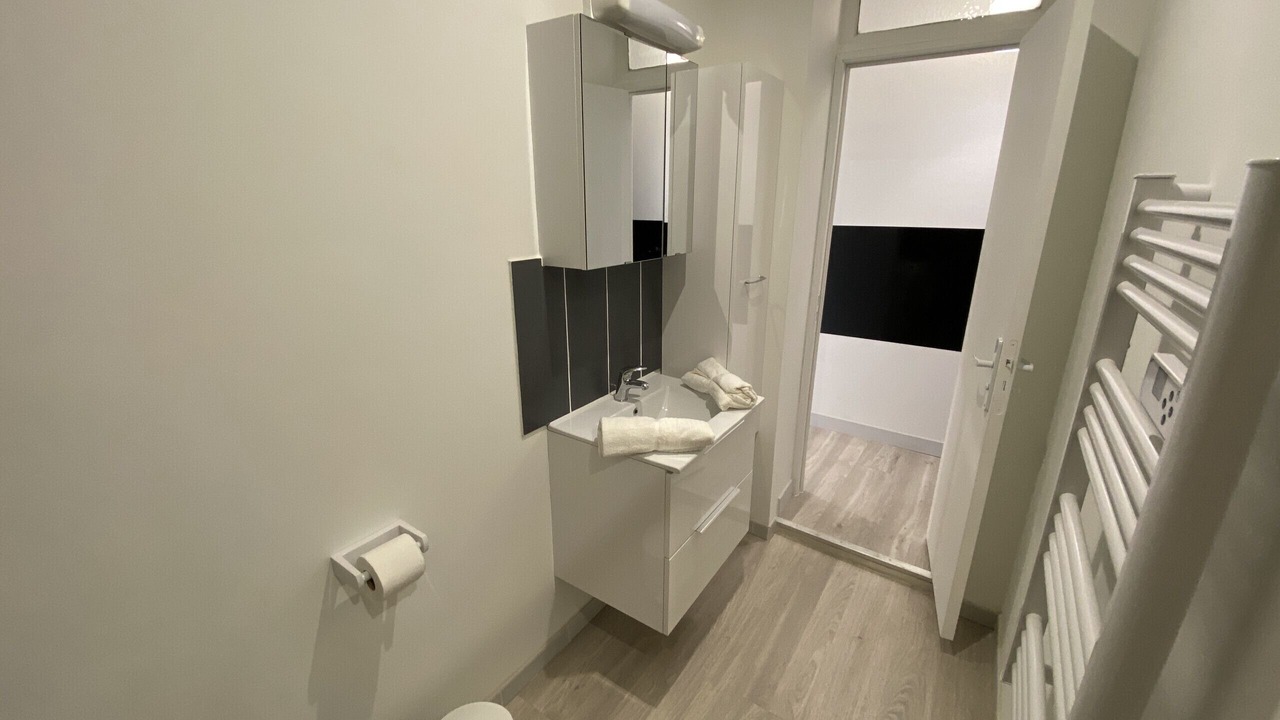 Photo of Bathroom in Fontaine Lestang-Bagatelle-Papus-Tabar-Bordelongue