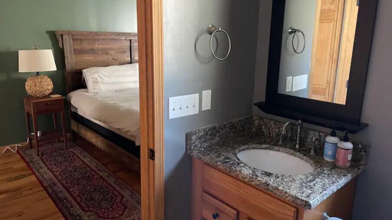 Photo of Bathroom in Cattail Creek