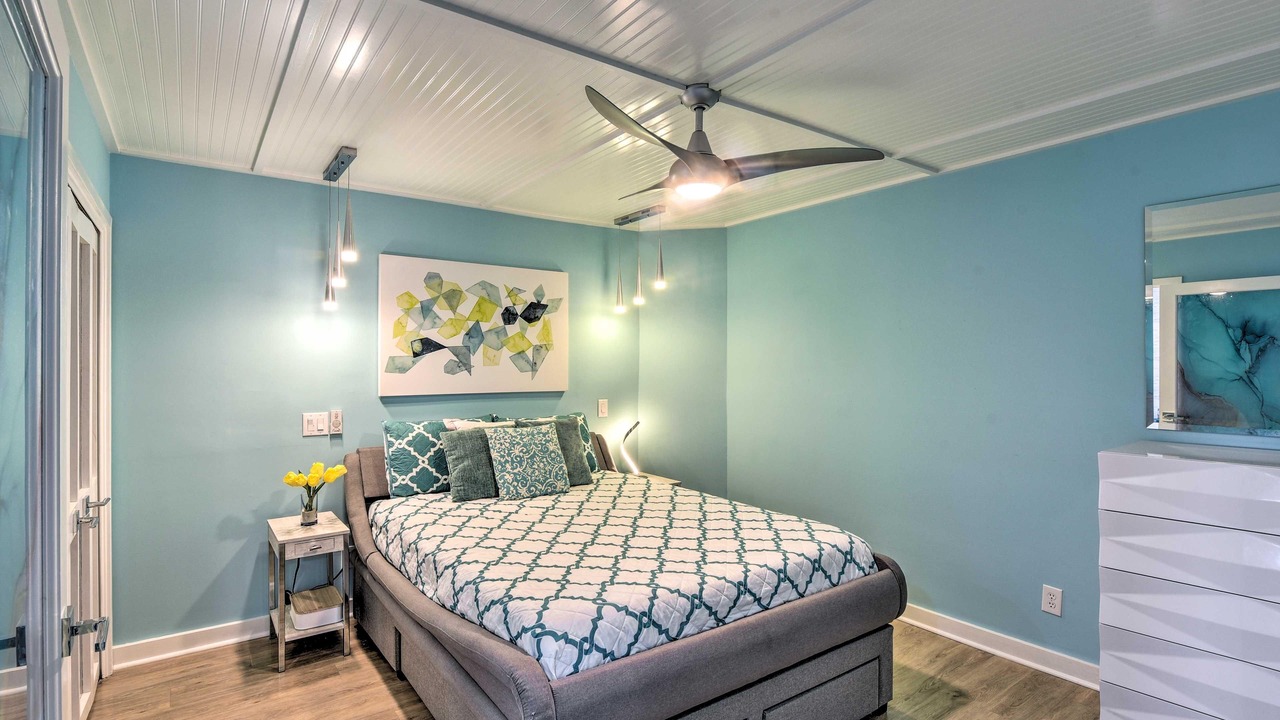 Photo of Bedroom in Oceanmarsh Subdivision