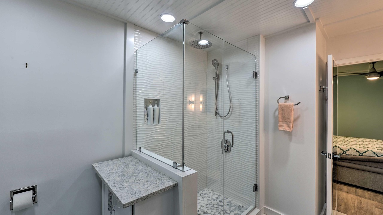 Photo of Bathroom in Oceanmarsh Subdivision
