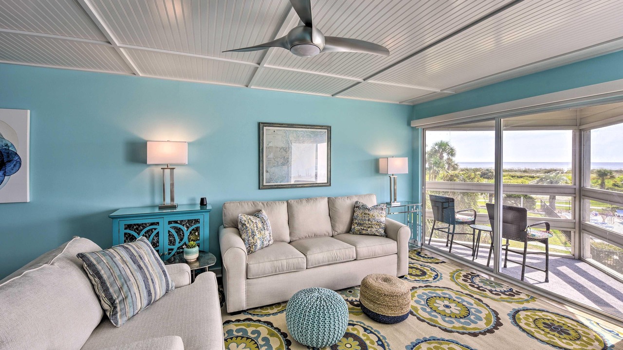 Photo of Livingroom in Oceanmarsh Subdivision