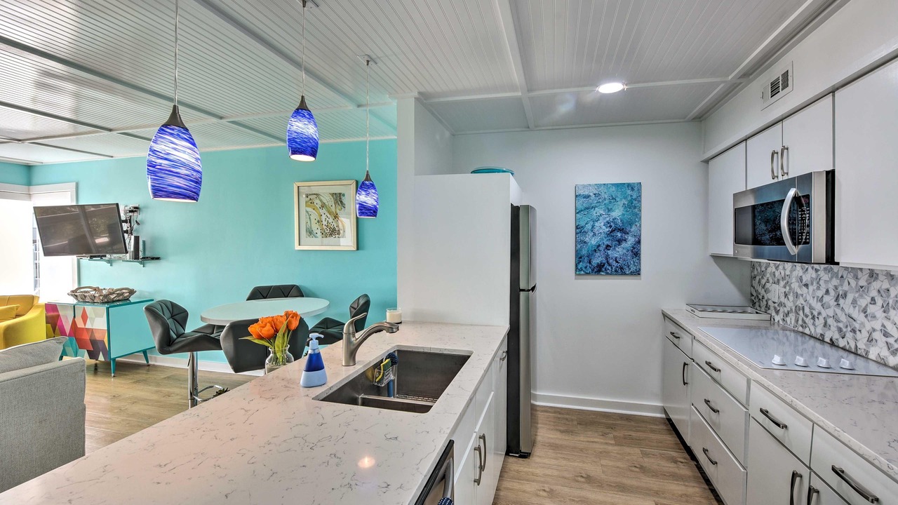 Photo of Kitchen in Oceanmarsh Subdivision