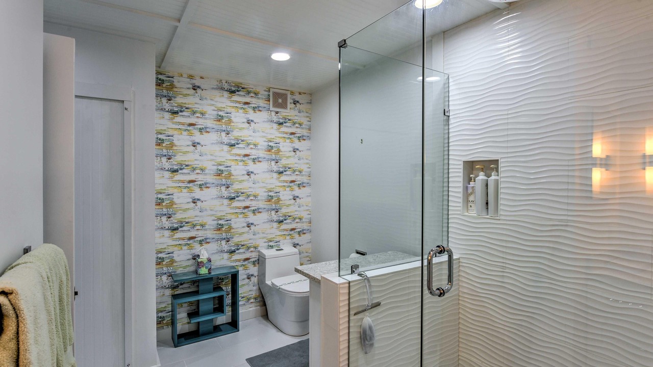 Photo of Bathroom in Oceanmarsh Subdivision
