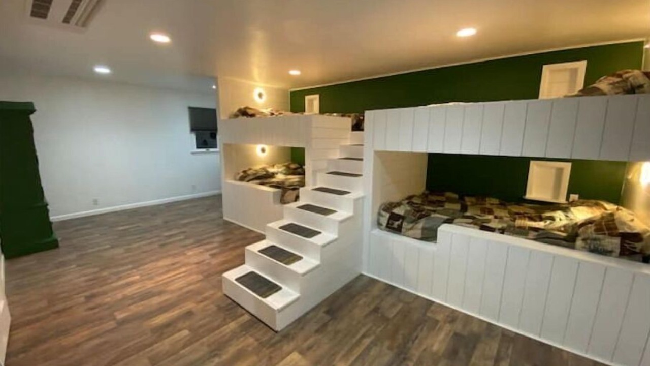 Photo of Bedroom in Hollowville