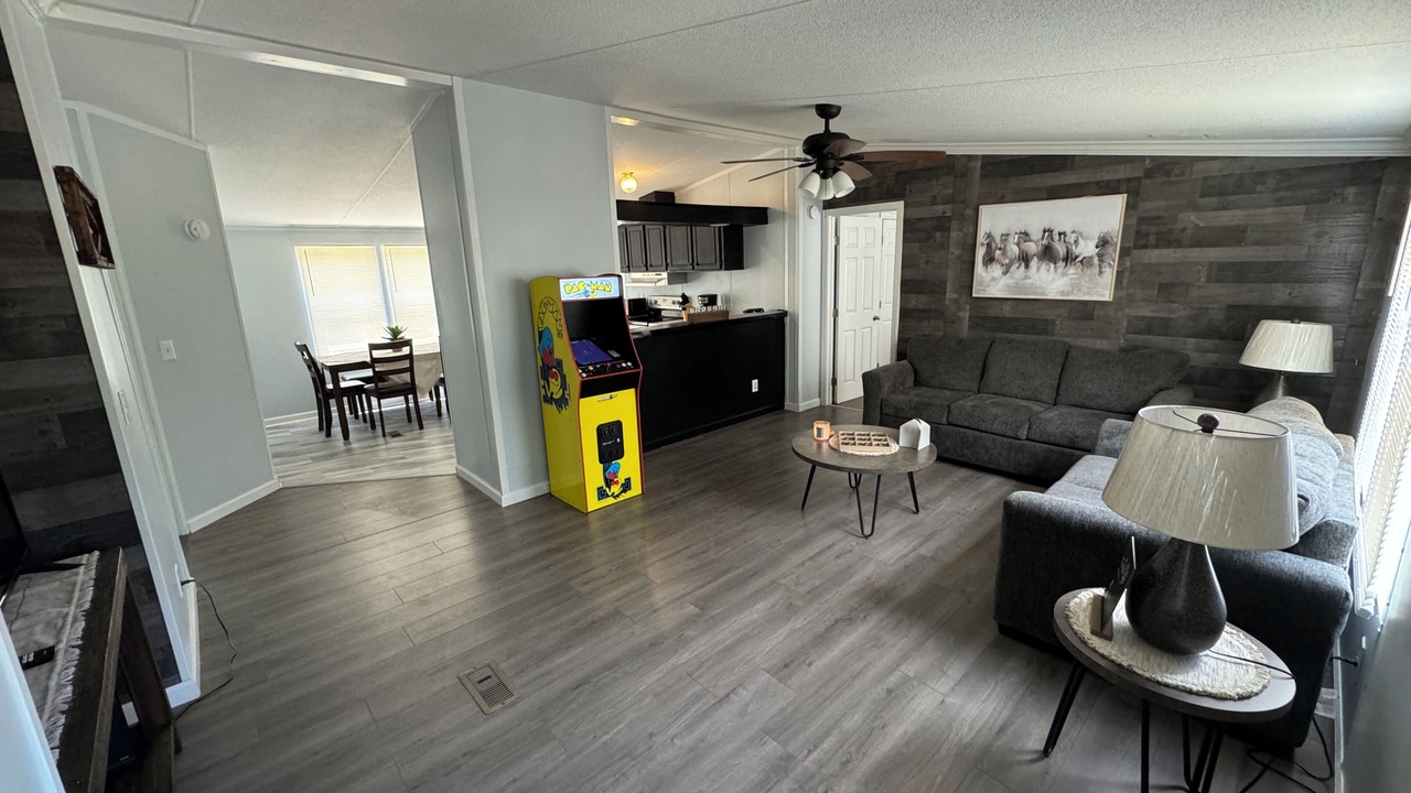 Photo of Livingroom in Northside