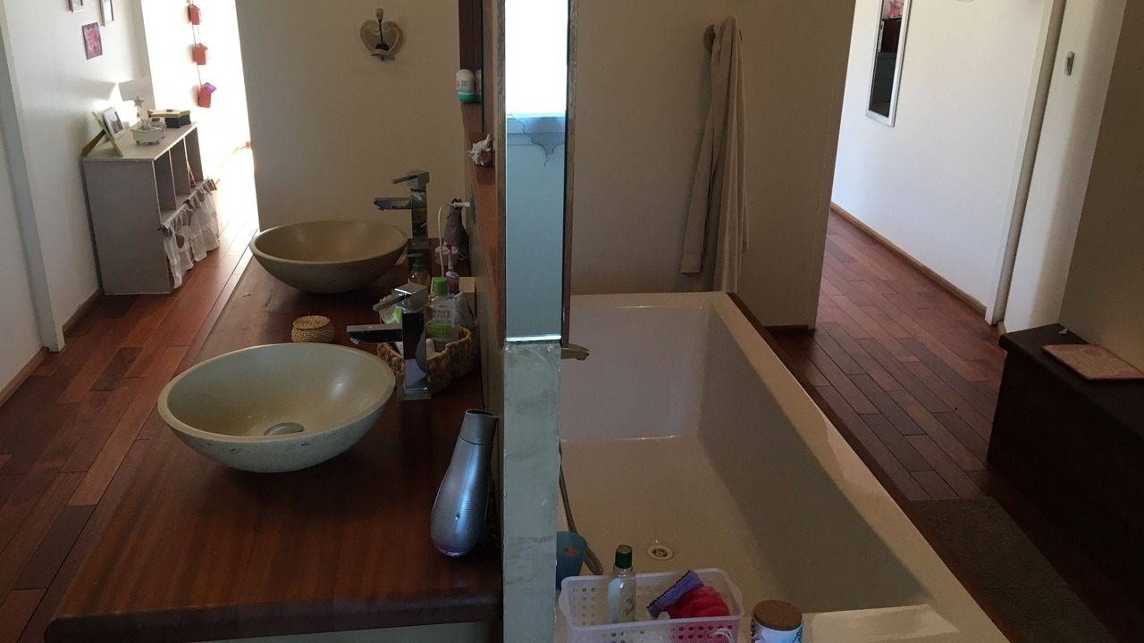 Photo of Bathroom in Esperce