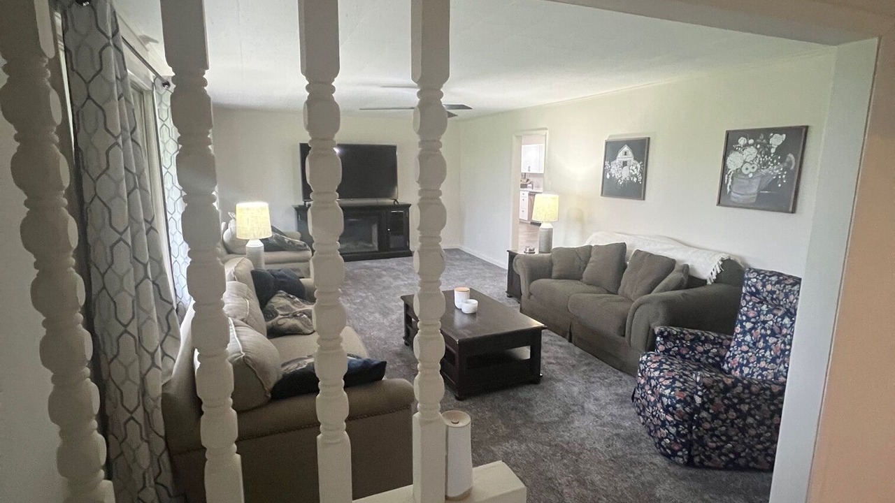 Photo of Livingroom in Brookfield