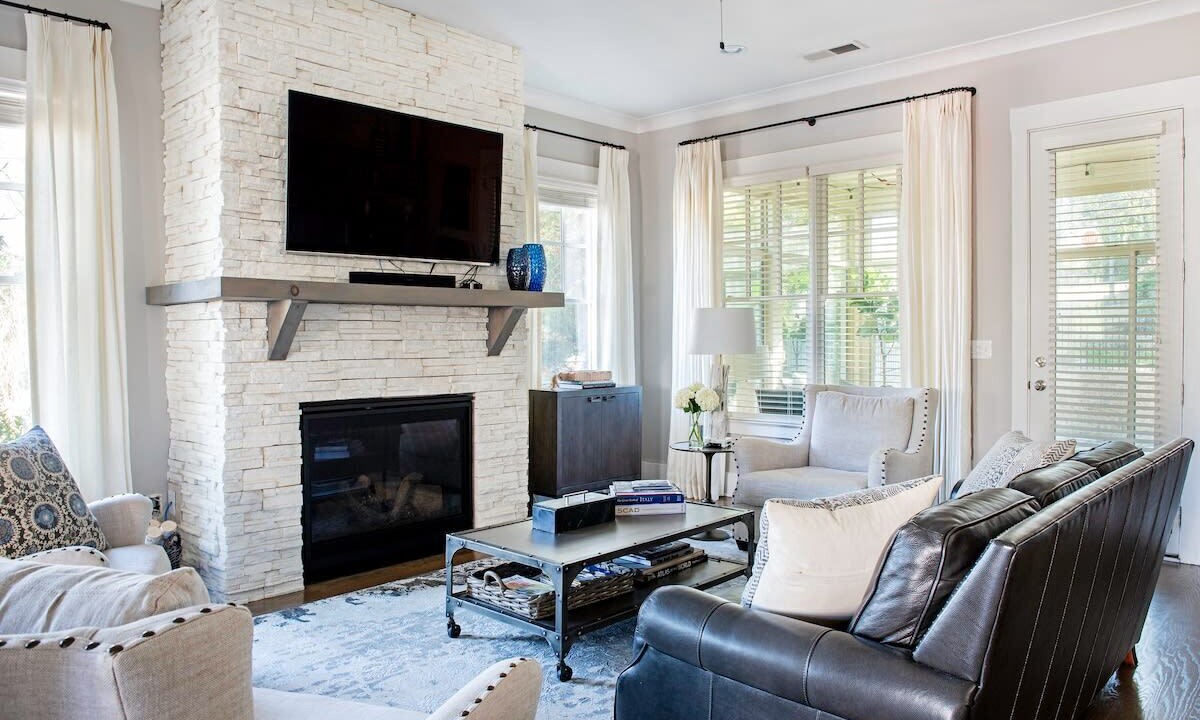 Photo of Livingroom in Westside