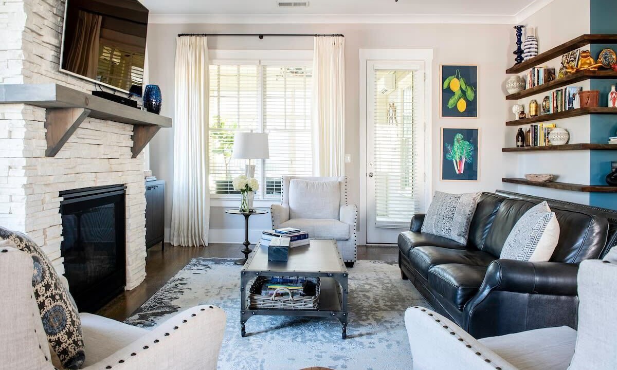 Photo of Livingroom in Westside