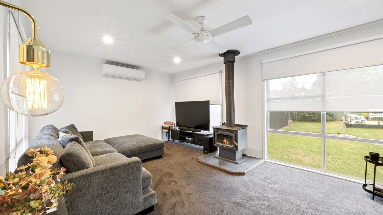 Photo of Livingroom in Myrtleford