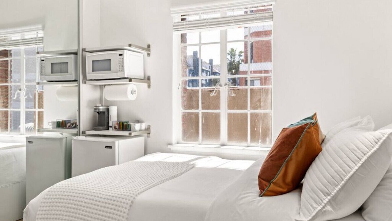 Photo of Bedroom in Downtown Long Beach