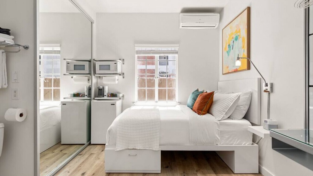 Photo of Bedroom in Downtown Long Beach