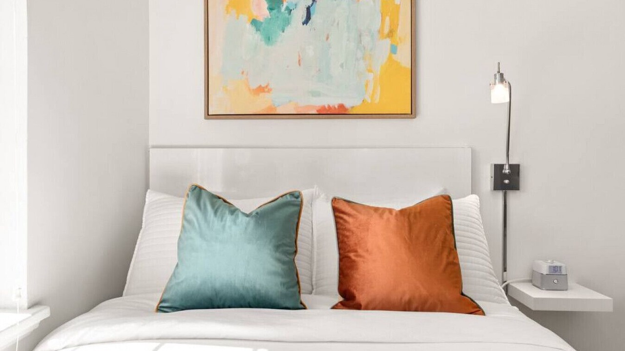 Photo of Bedroom in Downtown Long Beach