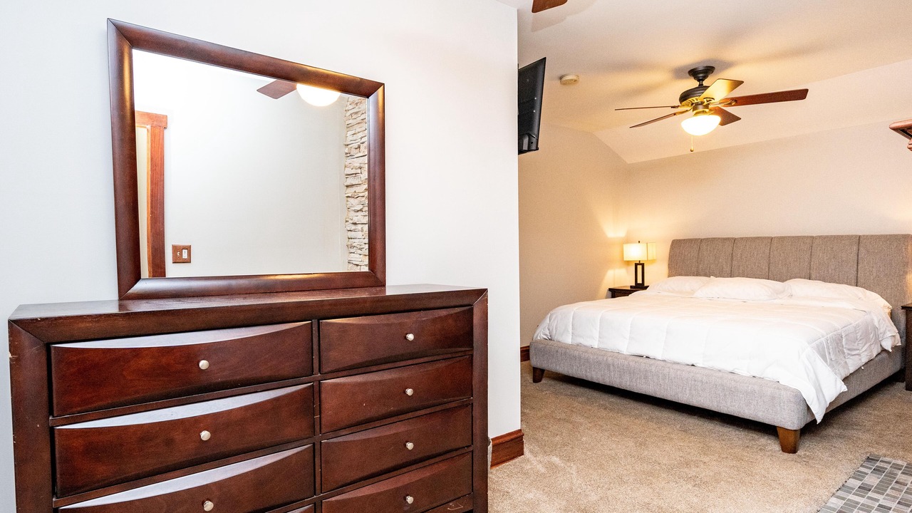 Photo of Bedroom in West Lakeview
